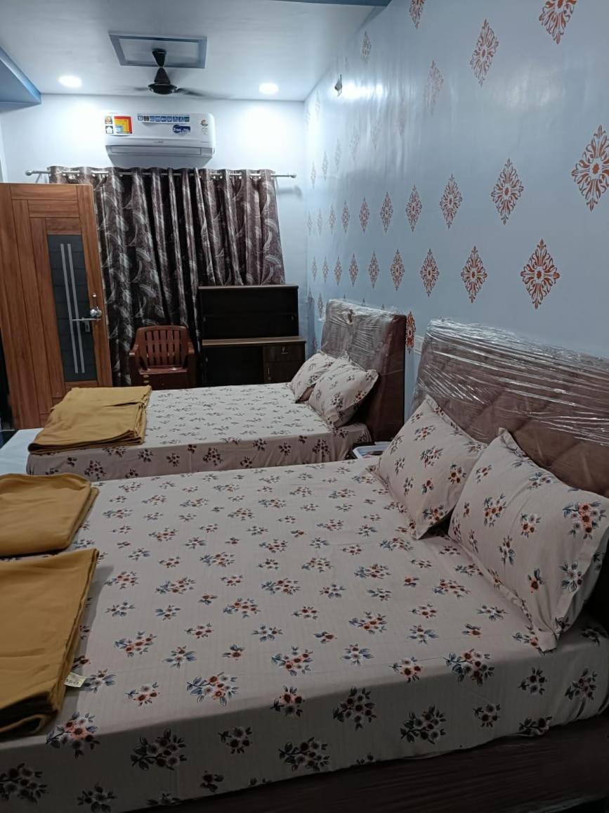 Honest Deluxe Room Garudeshwar 外观 照片